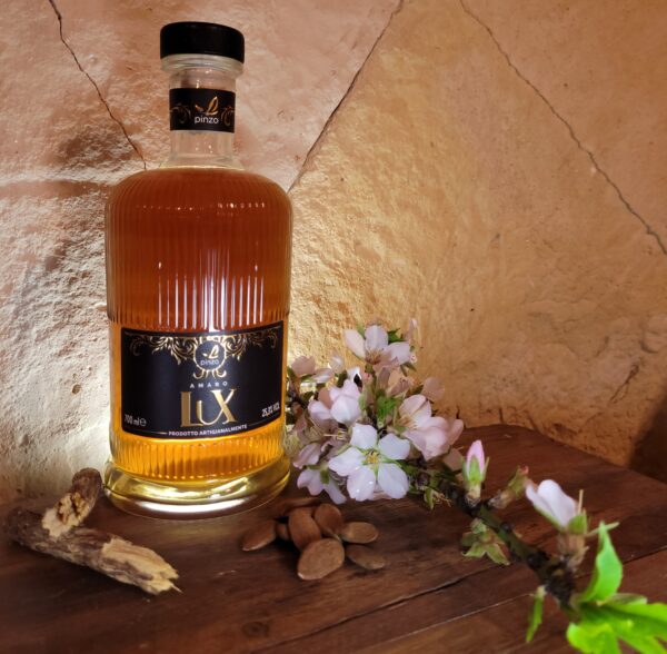 Amaro Lux